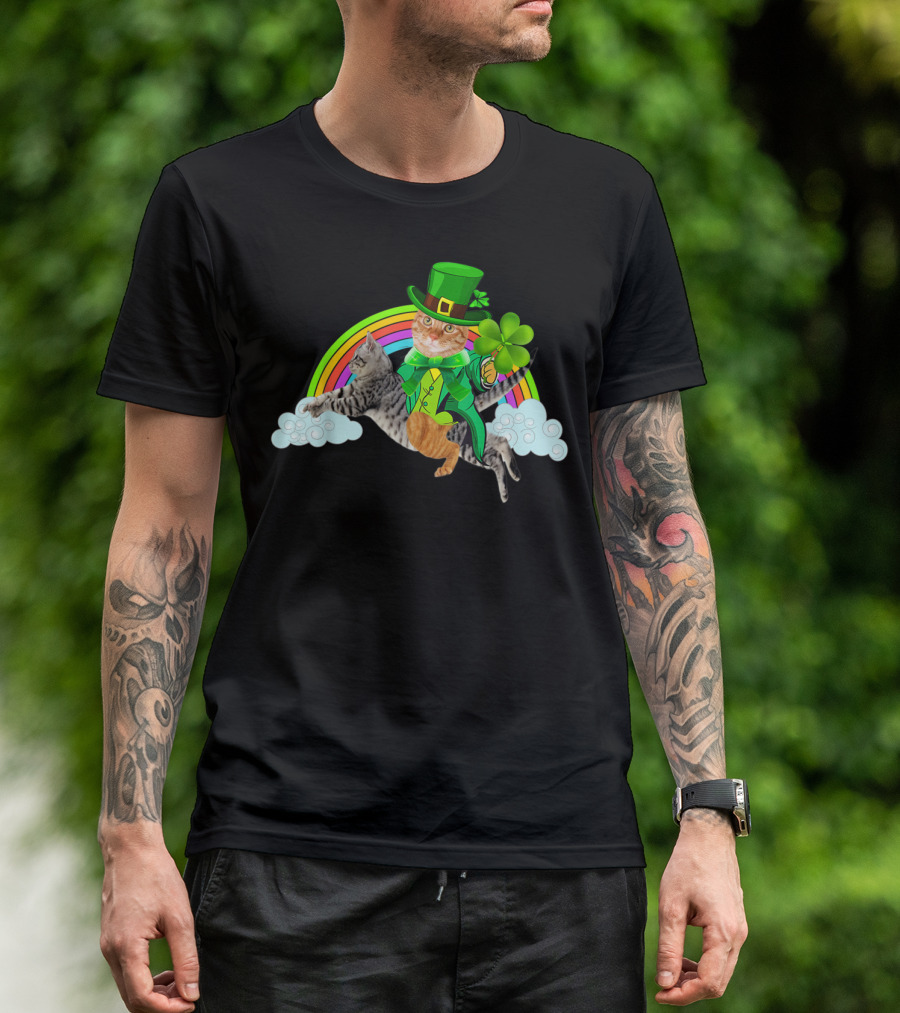 Leprechaun Cat Holding Shamrock Riding Cat With Rainbow Clouds St Patricks T-Shirt