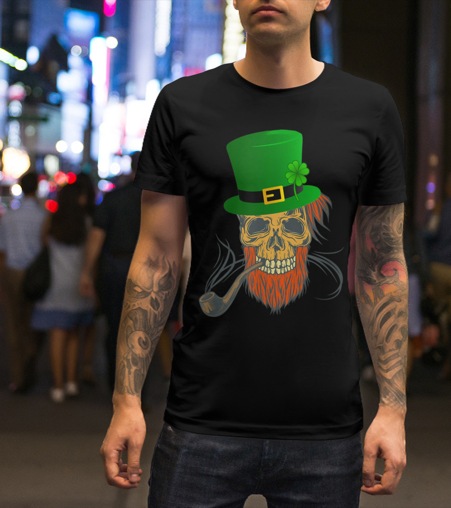 Saint Patrick's Day Skull With Pipe And Green Top Hat T-Shirt