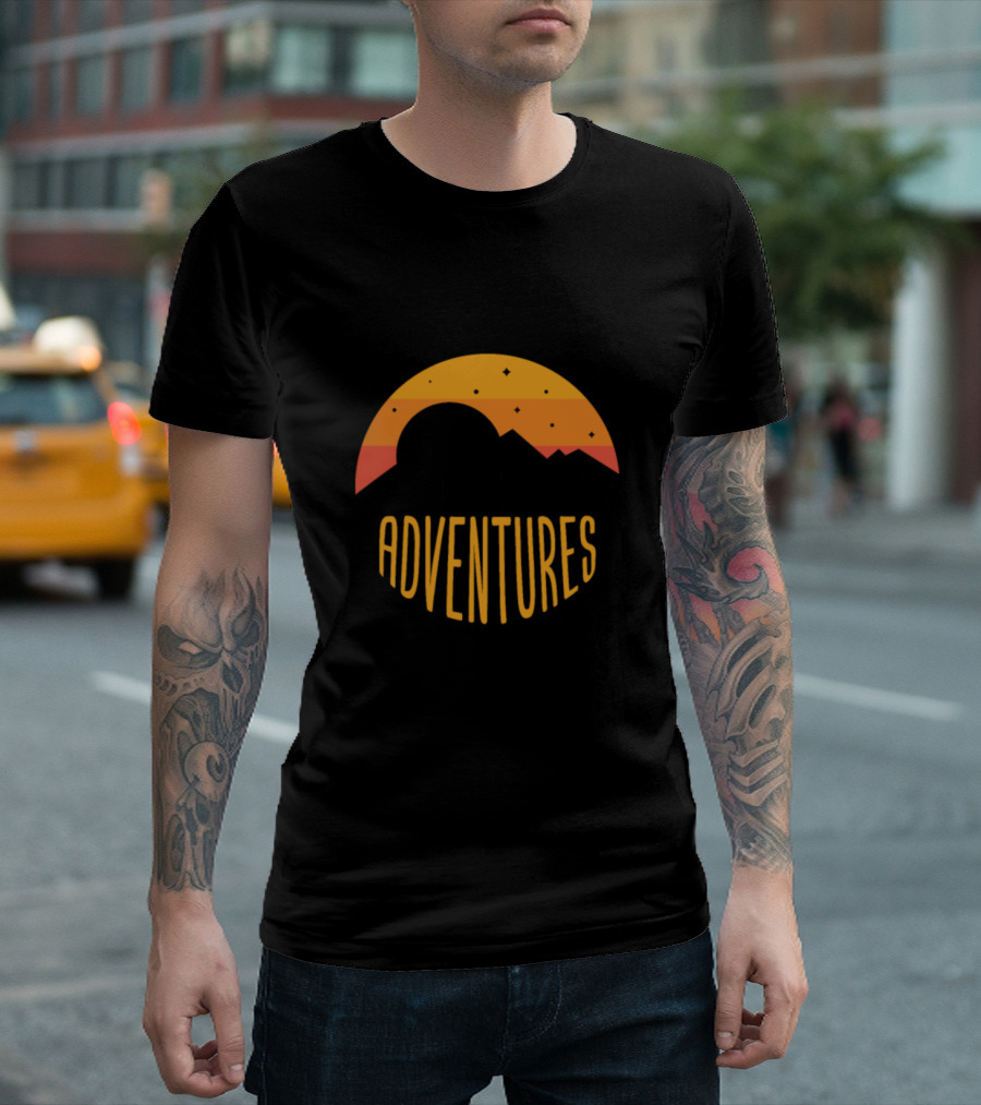 Addicted To Adventures Vintage Mountain Sunset Hiking Outdoors T-Shirt