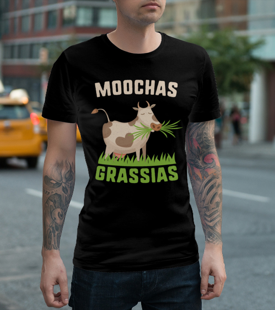 Moochas Grassias Funny Cow Eating Grass Playful Pun T-Shirt