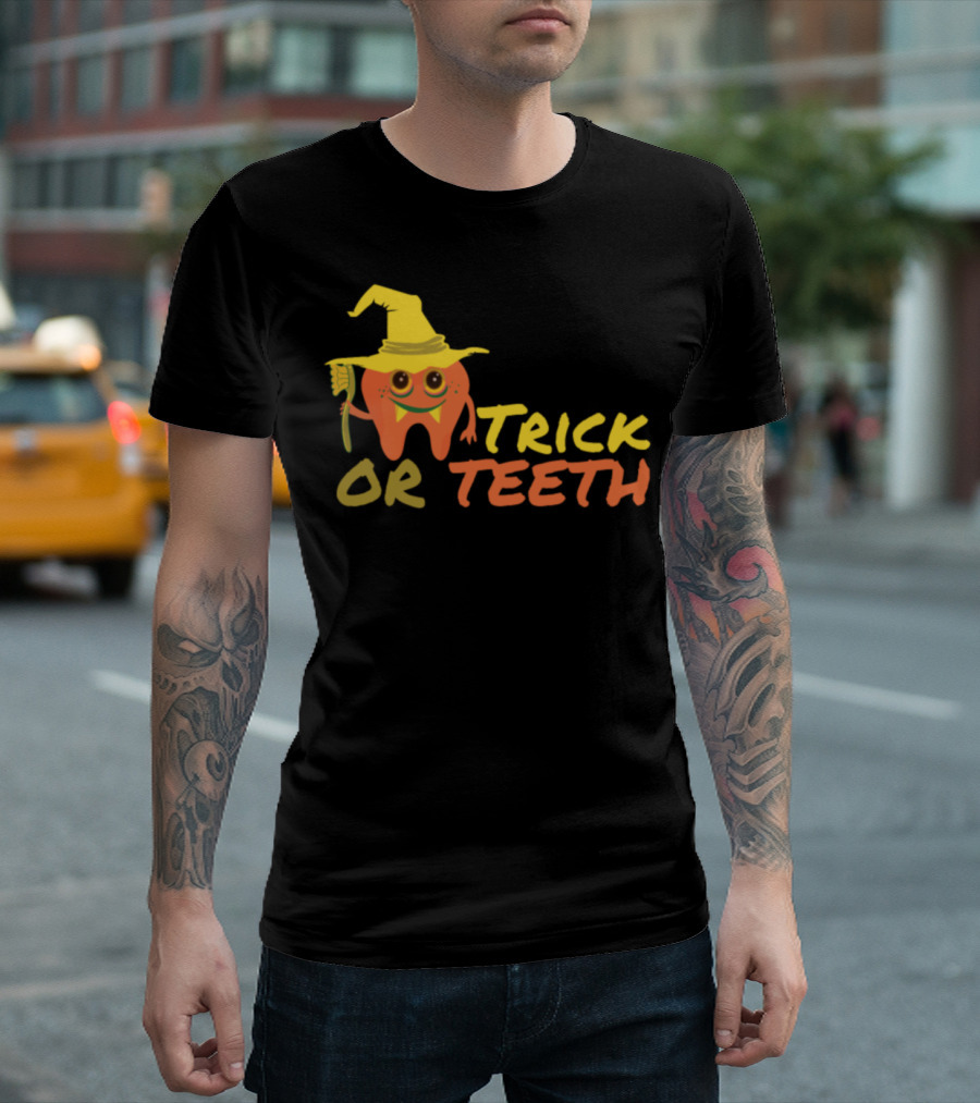 Trick Or Teeth Halloween Tooth With Witch Hat And Brush T-Shirt