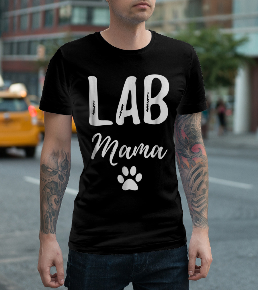 LAB Mama Labrador Paw Prints T-Shirt