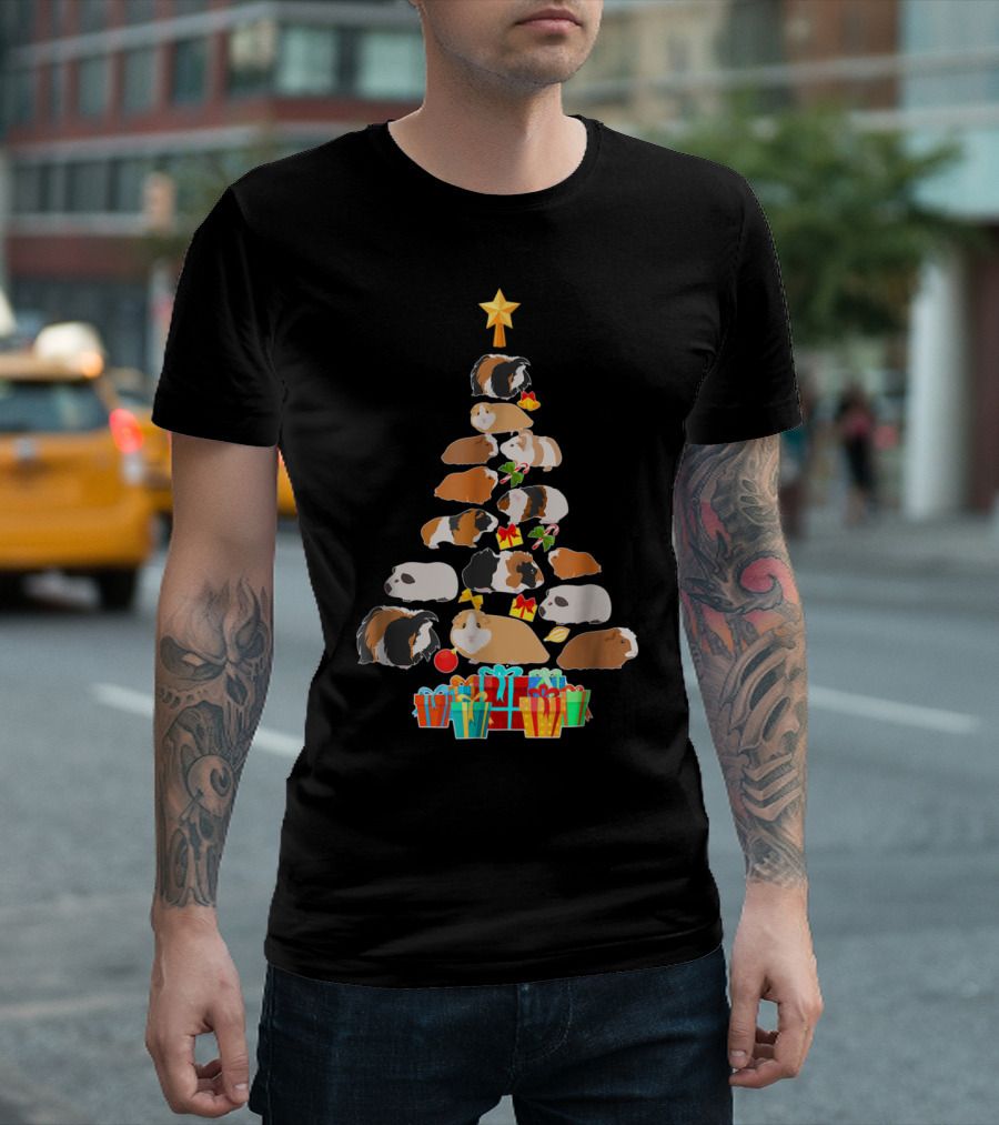 Christmas Guinea Pig Tree with Star and Presents T-Shirt