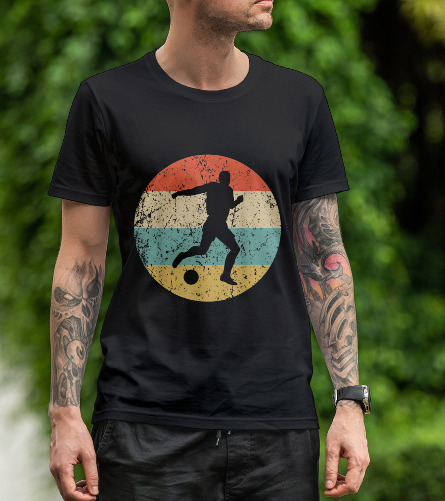 Soccer Vintage Silhouette Retro Distressed Circle Running Player T-Shirt