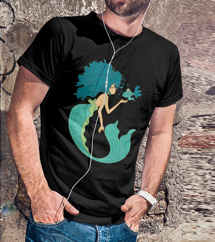 Mermaid Kissing Fish Underwater Scene With Flowing Hair T-Shirt