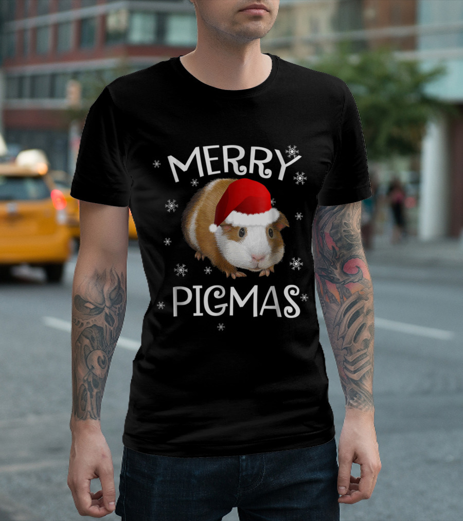 Merry Pigmas Cute Guinea Pig With Santa Hat And Snowflakes T-Shirt