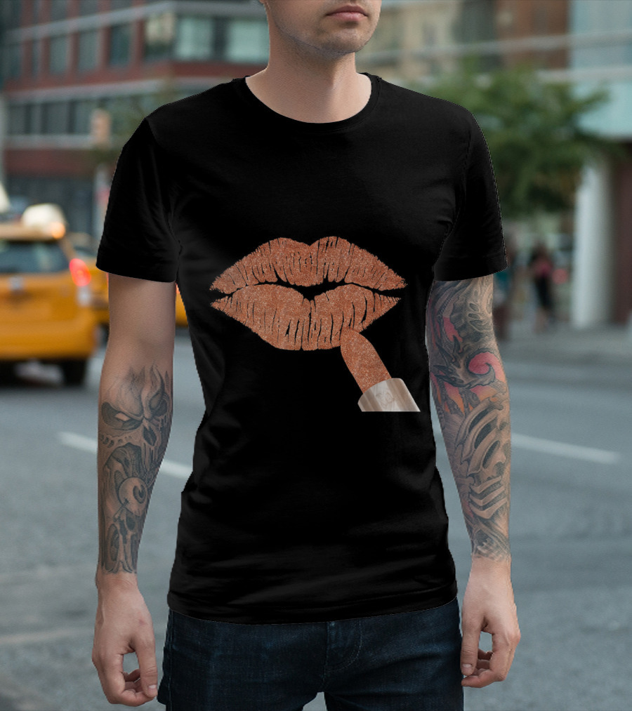 Lips Kiss Lipstick Glitter Gold Makeup Kiss T-Shirt