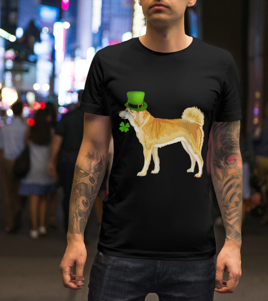 St Patrick's Day Akita Inu Dog With Irish Clover And Green Hat T-Shirt
