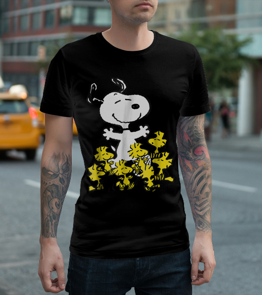 Snoopy Woodstock Chick Gathering Peanuts Party T-Shirt