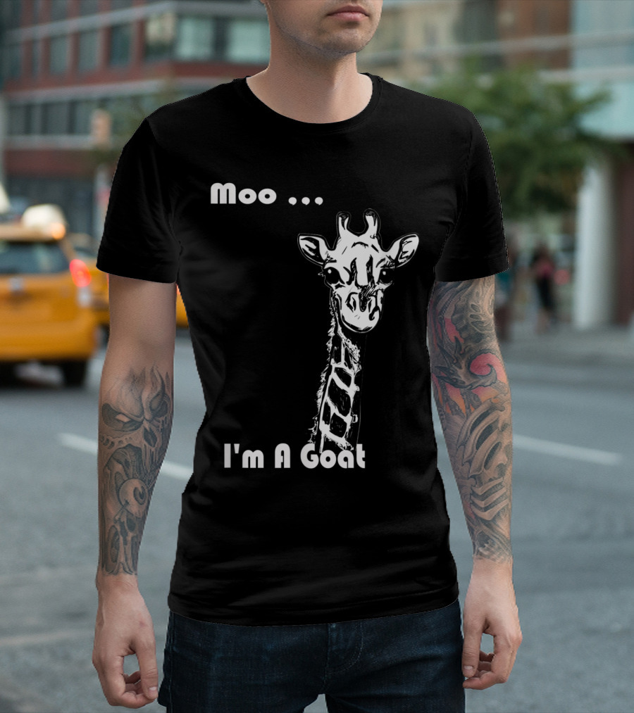 Moo I'm A Goat Giraffe Humor Playful Mixed-Up Animal Joke T-Shirt
