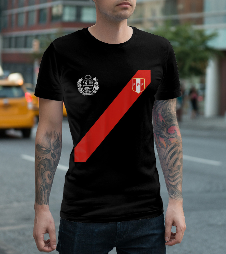 Peru Peruvian Escudo FPF Coat of Arms Sash T-Shirt