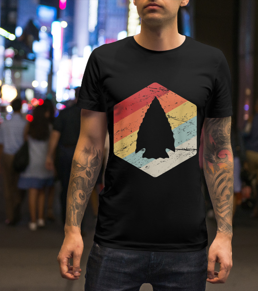 Retro Vintage Arrowhead With Distressed Rainbow Hexagon Background T-Shirt