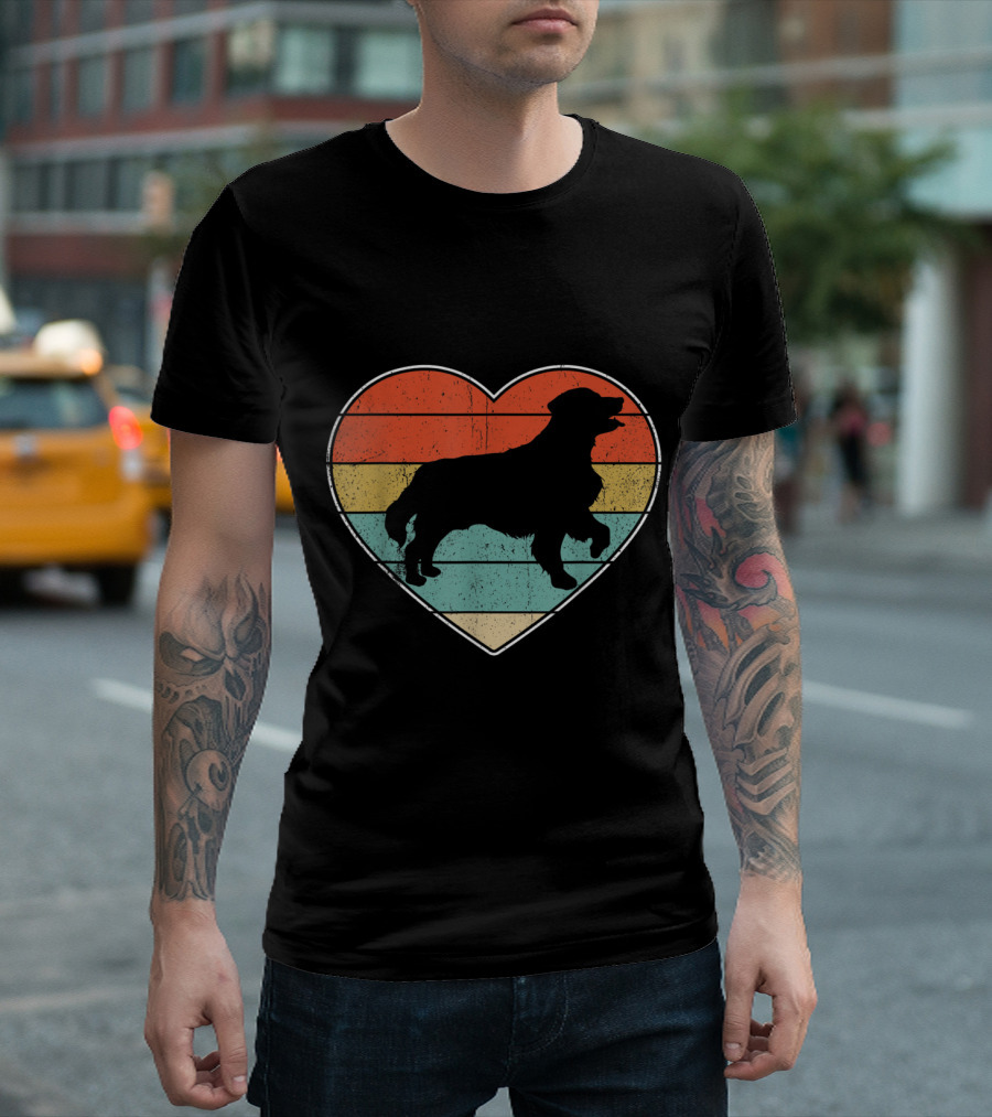 Retro Golden Retriever Heart Silhouette With Vintage Stripes T-Shirt