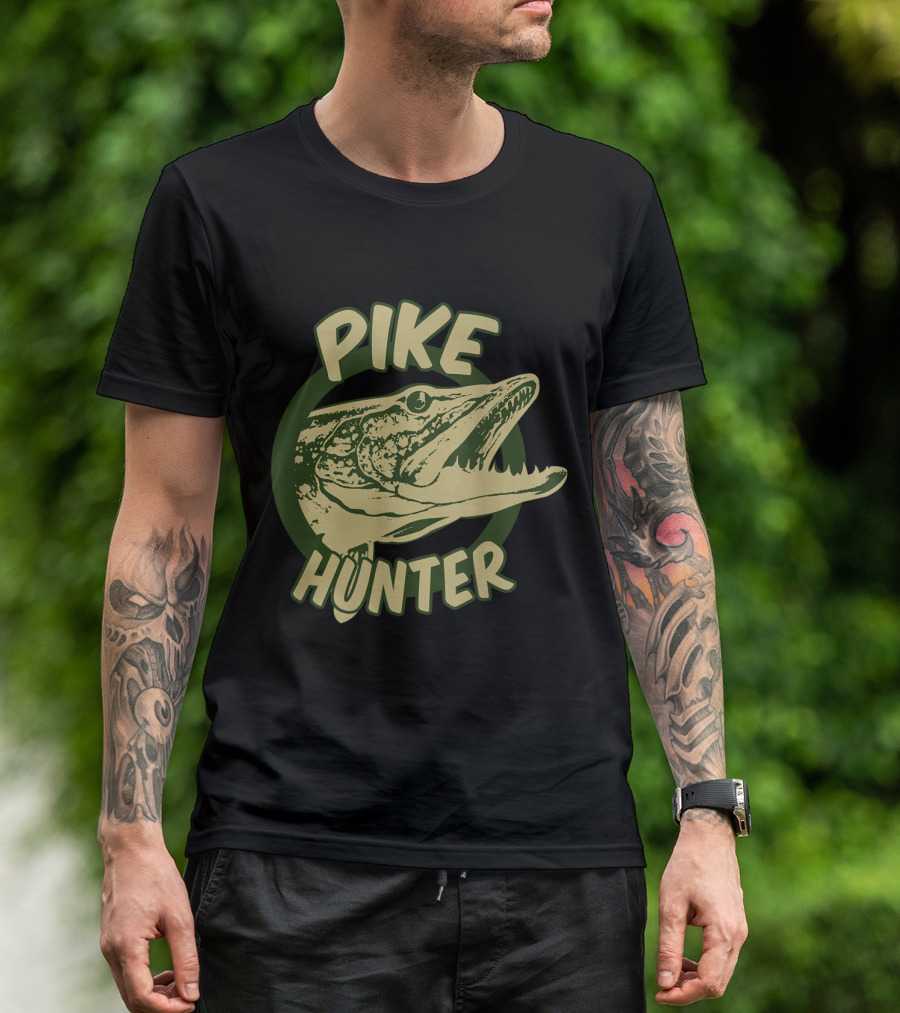 Pike Hunter Northern Pike Fish Angler Enthusiast Circle T-Shirt