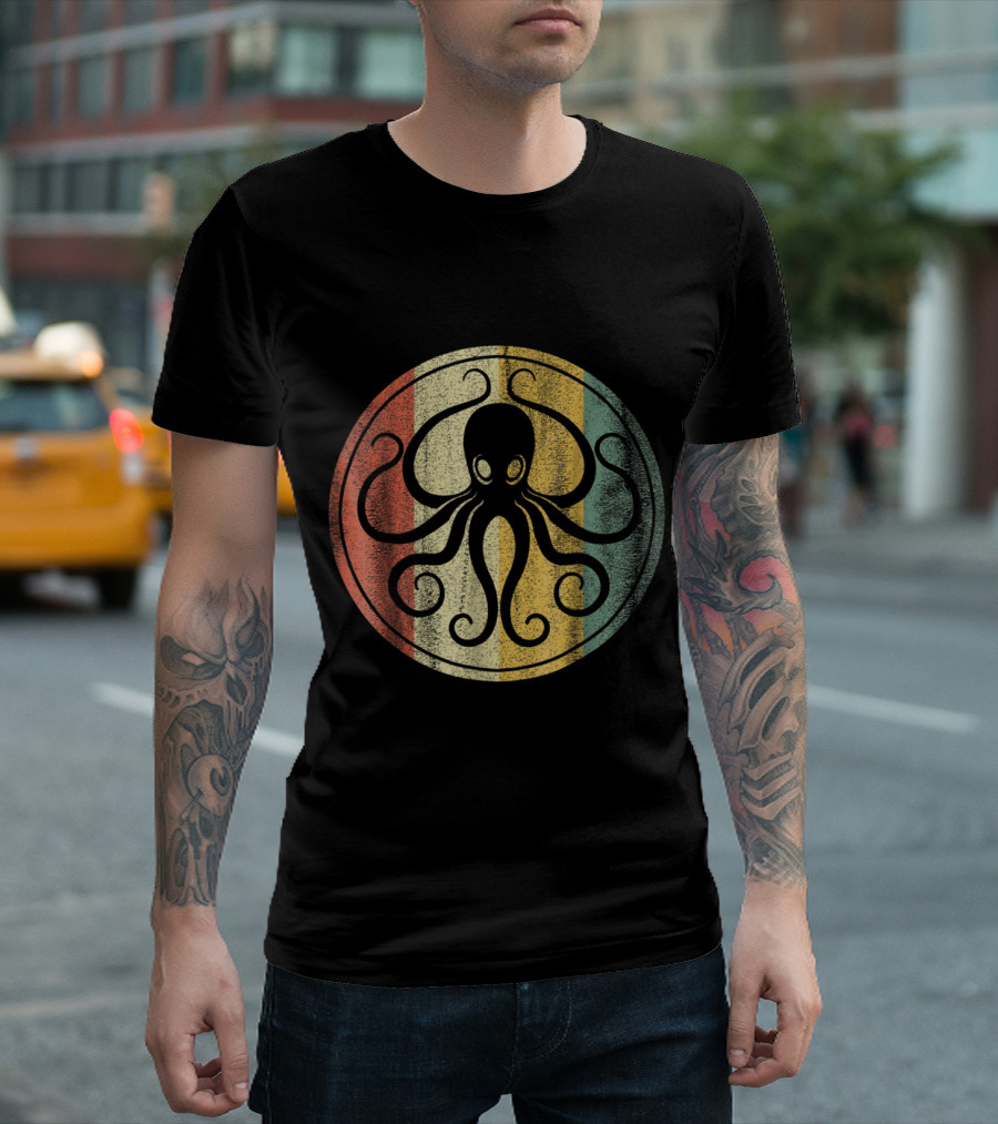 Retro Vintage Sea Monster Octopus Kraken with Multicolored Stripes Circle T-Shirt