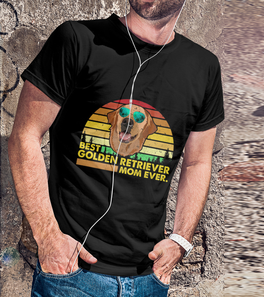 Best Golden Retriever Mom Ever Vintage Style With Retro Sunset And Sunglasses T-Shirt