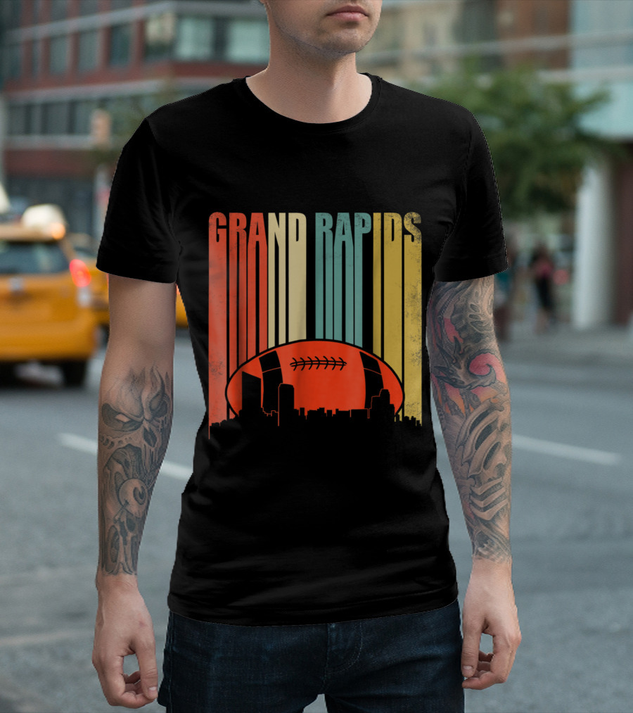 Grand Rapids Rugby Football Vintage Skyline with Rugby Ball T-Shirt