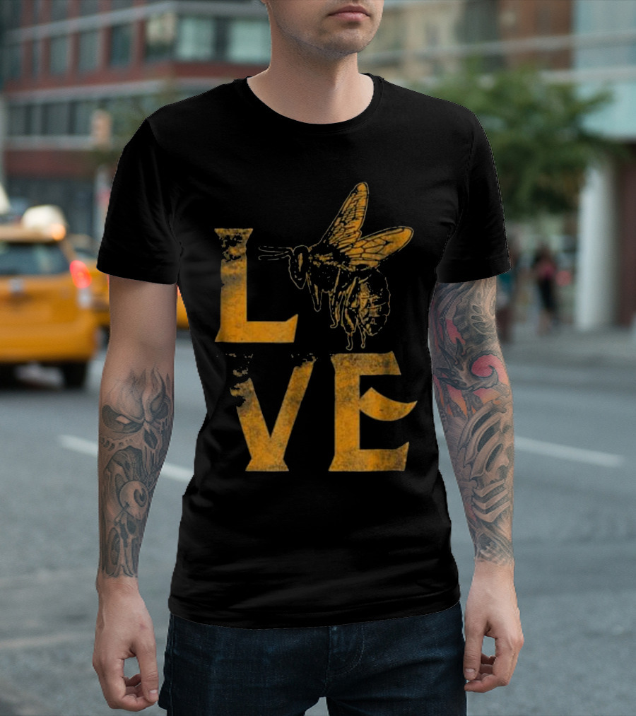 Love Bees Cute Bee Beekeeper T-Shirt