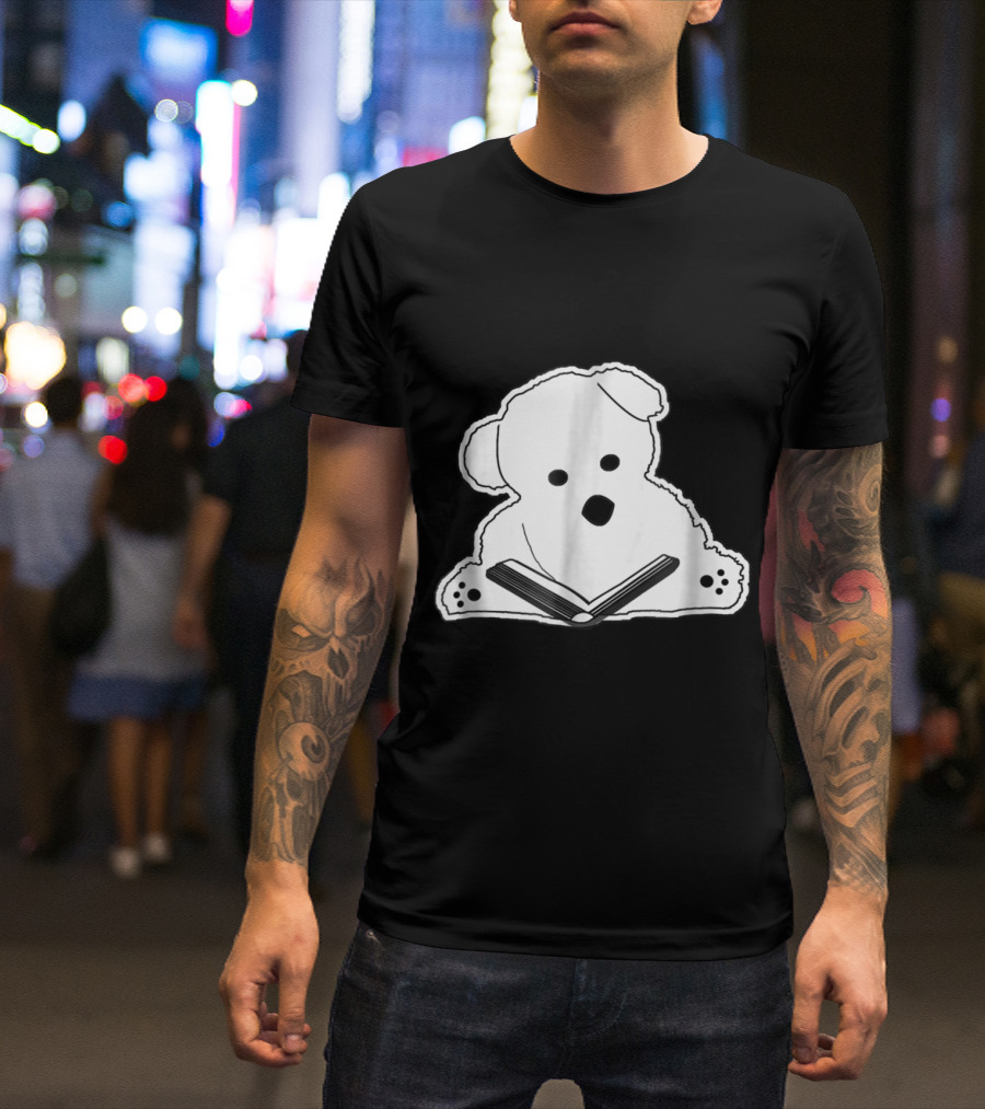 Cozy Teddy Bear With Open Book Relaxed Reading Pose T-Shirt