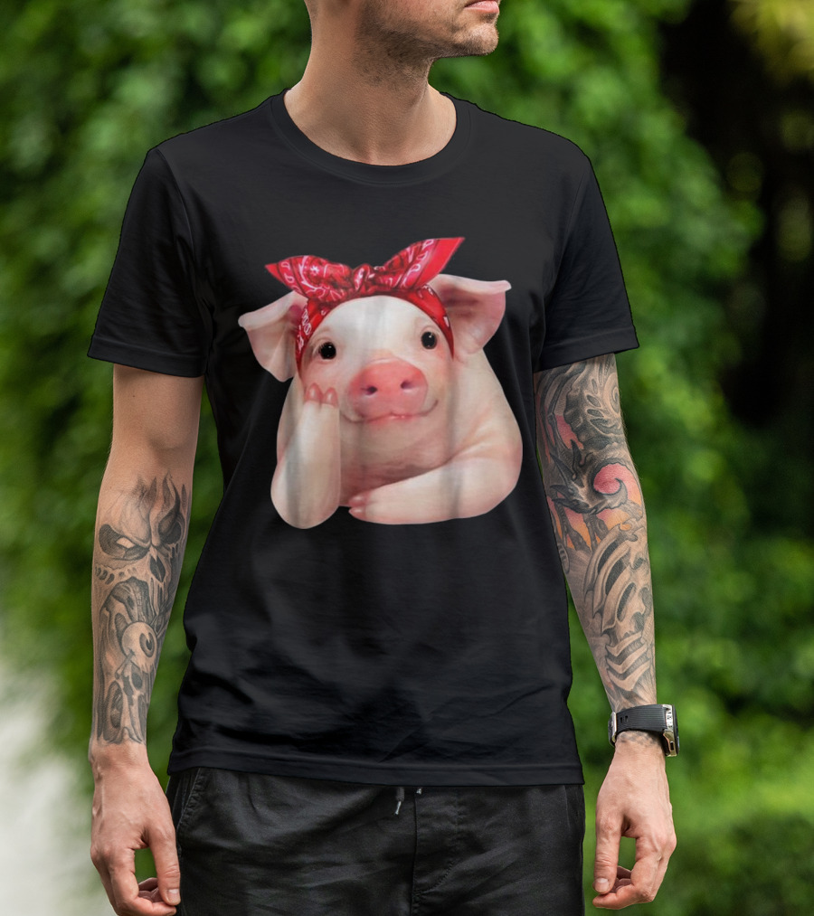 Red Bandanna Pig I Love Piggy Funny T-Shirt