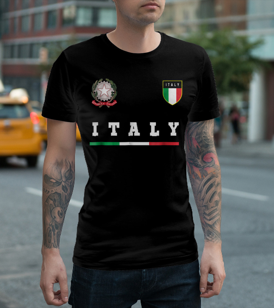 Italy Repubblica Italiana Emblem Soccer Flag T-Shirt