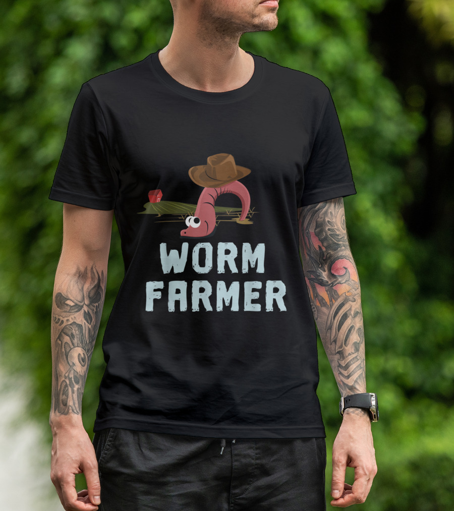 Worm Farmer Vermiculture Gardening Cute Worm In Field With Hat T-Shirt