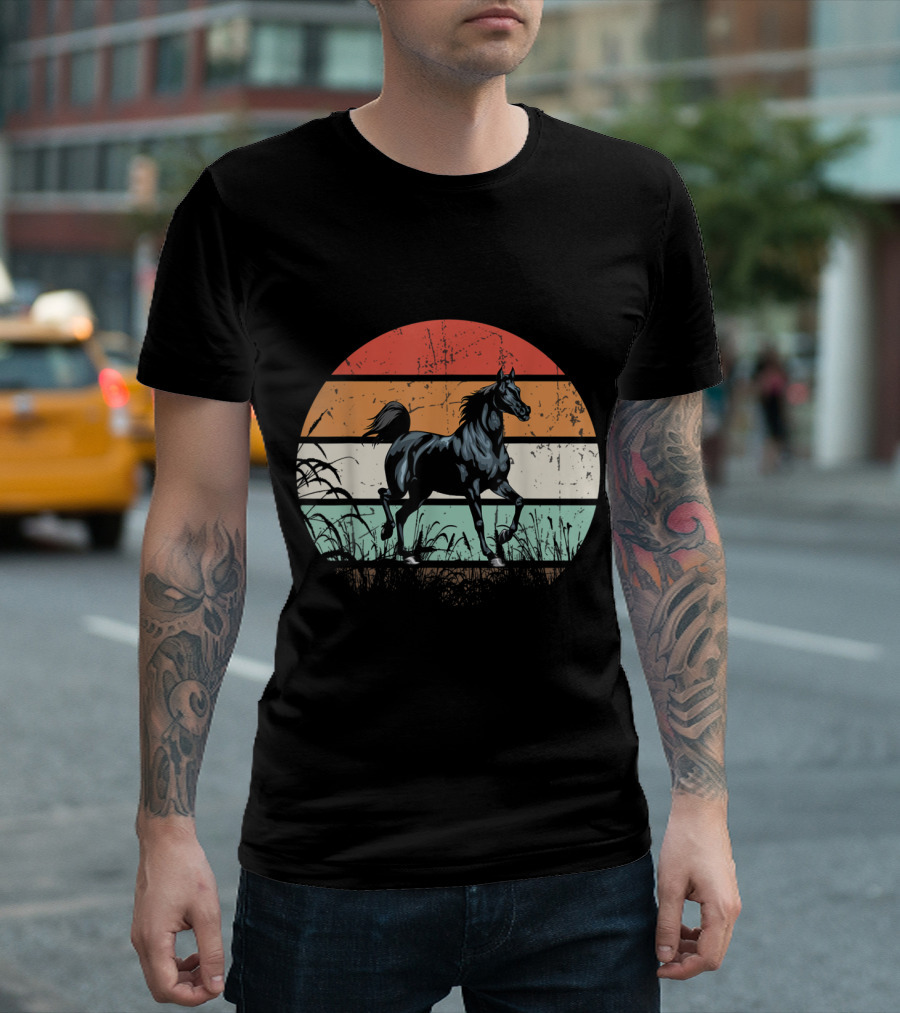 Vintage Horse Sunset Retro Stripes T-Shirt