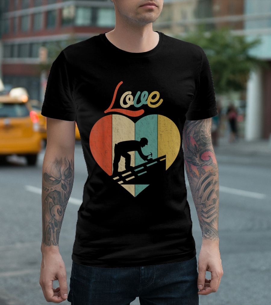 Love Roofer Vintage Heart Worker T-Shirt