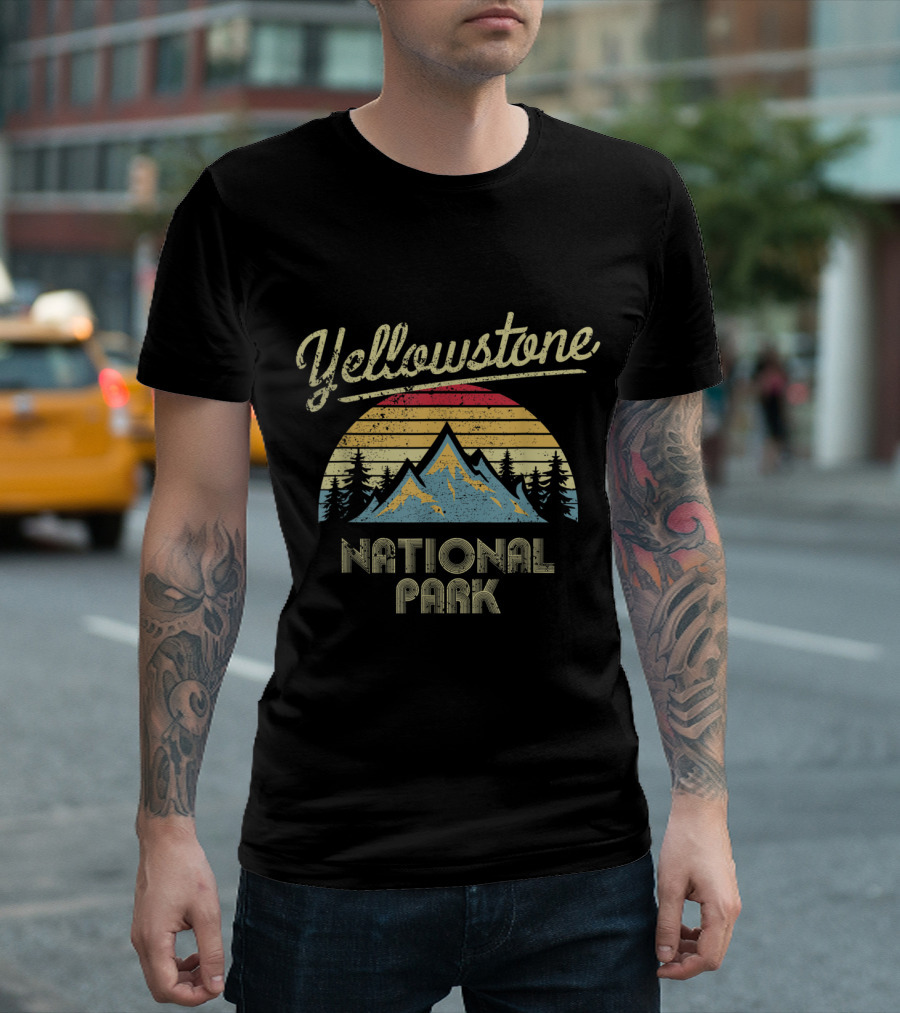 Yellowstone National Park Retro Mountain Sunset Vintage T-Shirt
