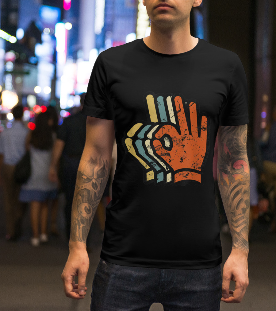 Scuba Diving Is Life Open Water Diver Retro OK Hand Signal T-Shirt