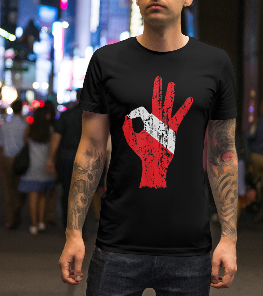 Scuba Diving OK Signal Hand With Diver Flag T-Shirt