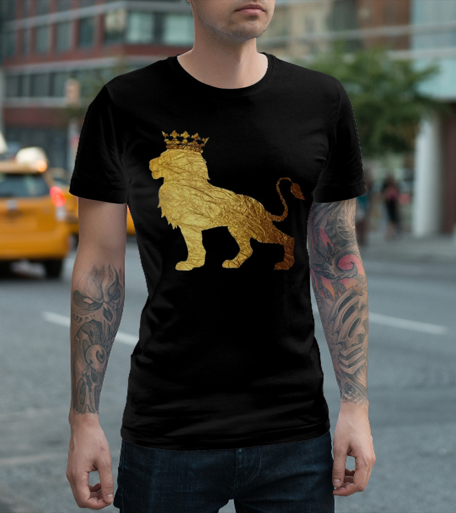Gold Crowned Lion Regal African King T-Shirt