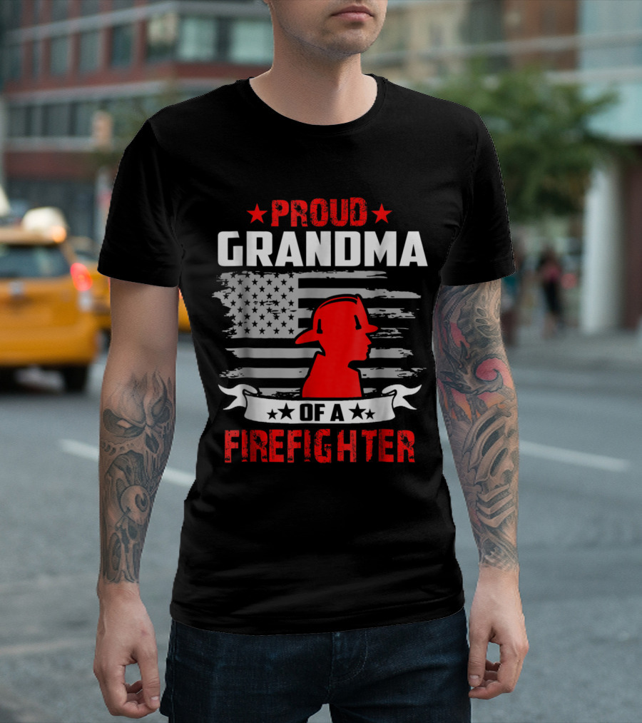 Proud Grandma of a Firefighter American Flag Firefighter Helmet T-Shirt