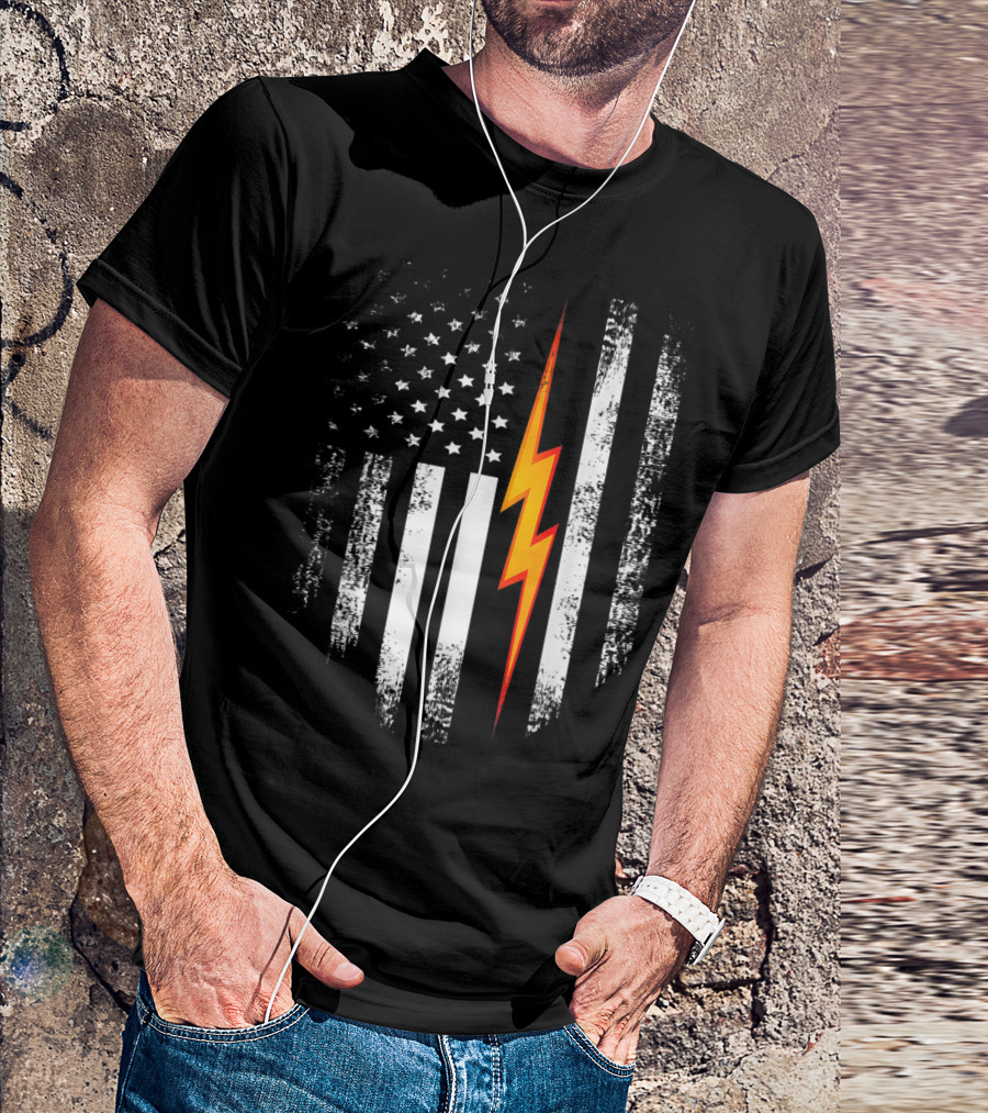 Vintage USA Flag With Electric Lightning Bolt T-Shirt