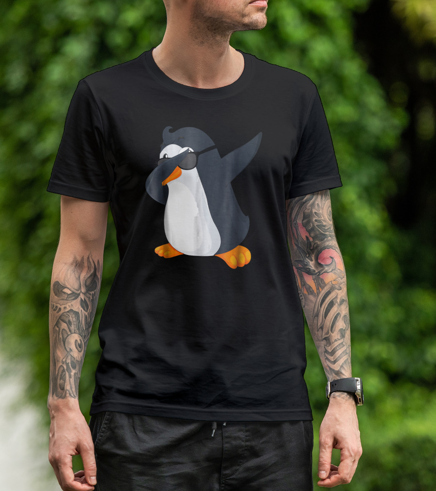 Funny Dabbing Penguin Cute Pengu With Sunglasses T-Shirt