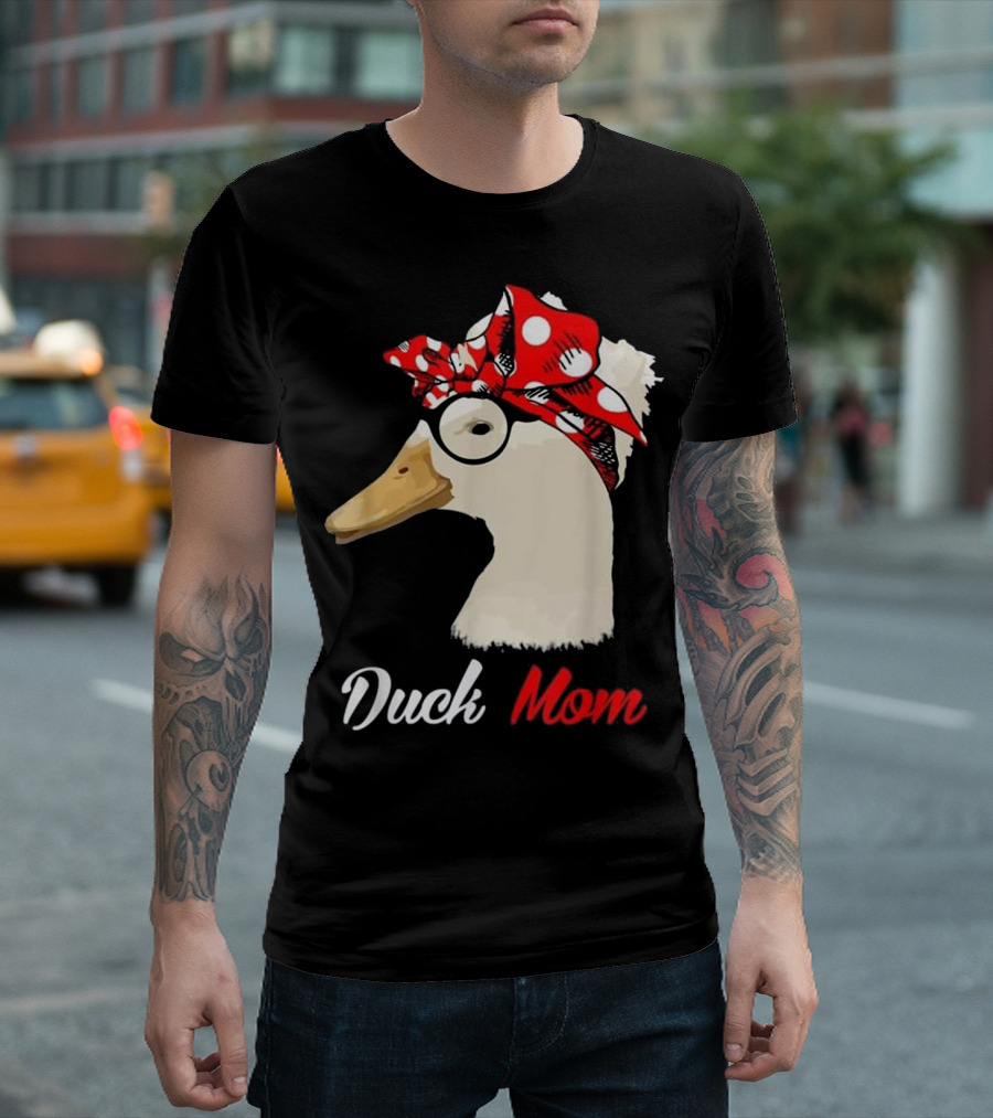 Duck Mom Funny Duck Lovers Mother Polka Dot Headscarf Glasses T-Shirt