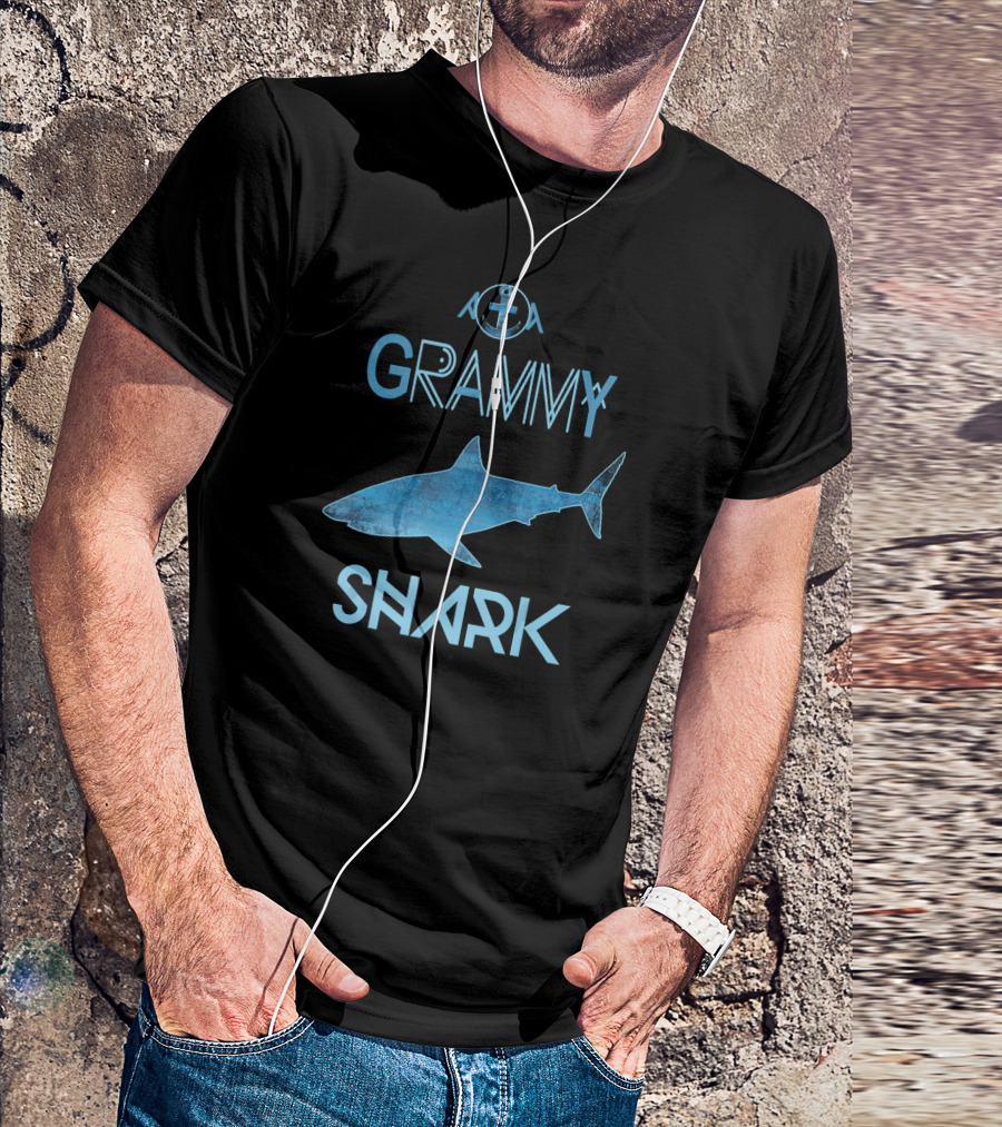 Grammy Shark Cool Distressed Retro Ocean Nautical Anchor T-Shirt