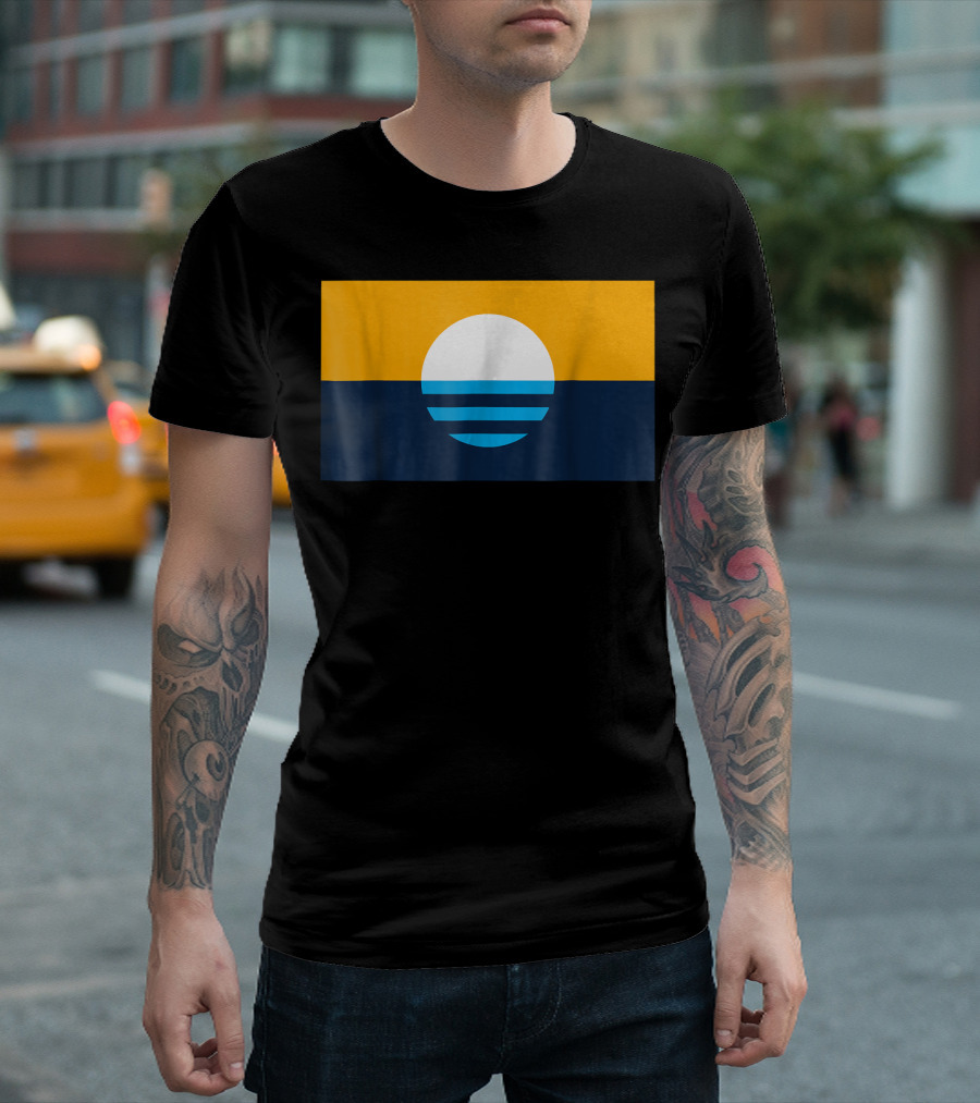 People's Flag of Milwaukee Sun Waves T-Shirt