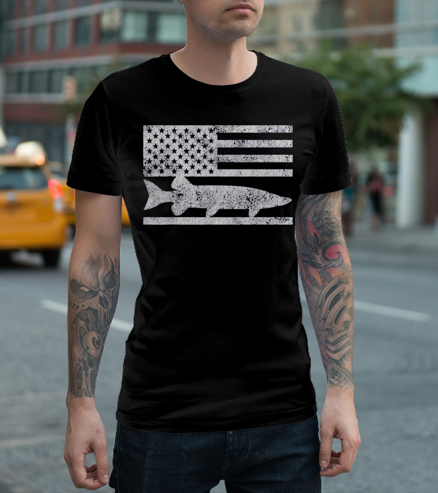 American Flag Musky Fishing Patriotic Apparel Decoration Stars Stripes T-Shirt