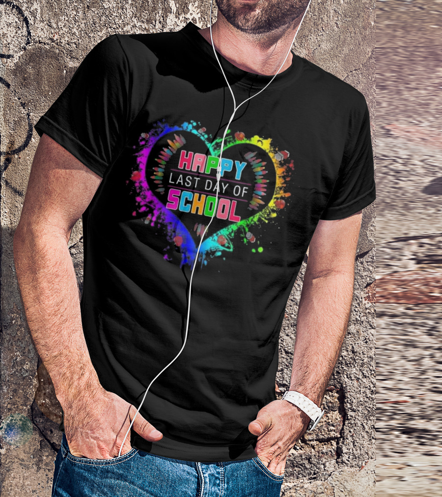 Happy Last Day Of School Heart Rainbow Crayons Graduation T-Shirt