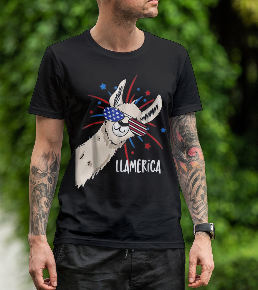 LLAmerica Funny Patriotic Llama Party With American Flag Sunglasses T-Shirt