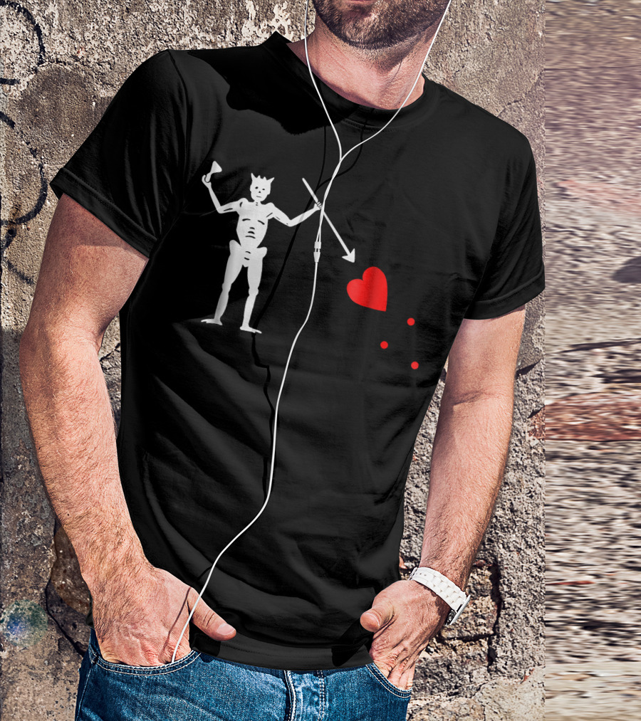 North Carolina Pirate Flag OBX Blackbeard Skeleton Waving Arrow And Heart T-Shirt