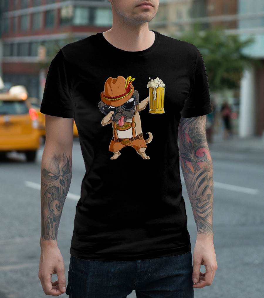 Dabbing Pug Oktoberfest Lederhosen With Beer Mug And Hat T-Shirt
