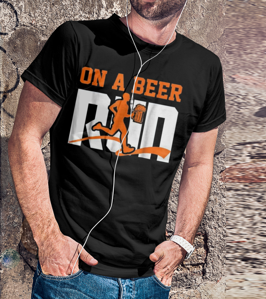 NV042 Funny Beer For Men On A Beer Run Beer Mug Runner T-Shirt