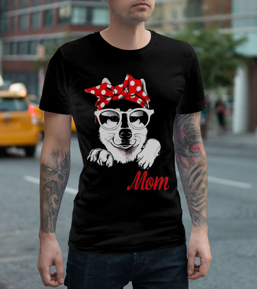 Husky Mom Glasses Red Polka Dot Bandana T-Shirt
