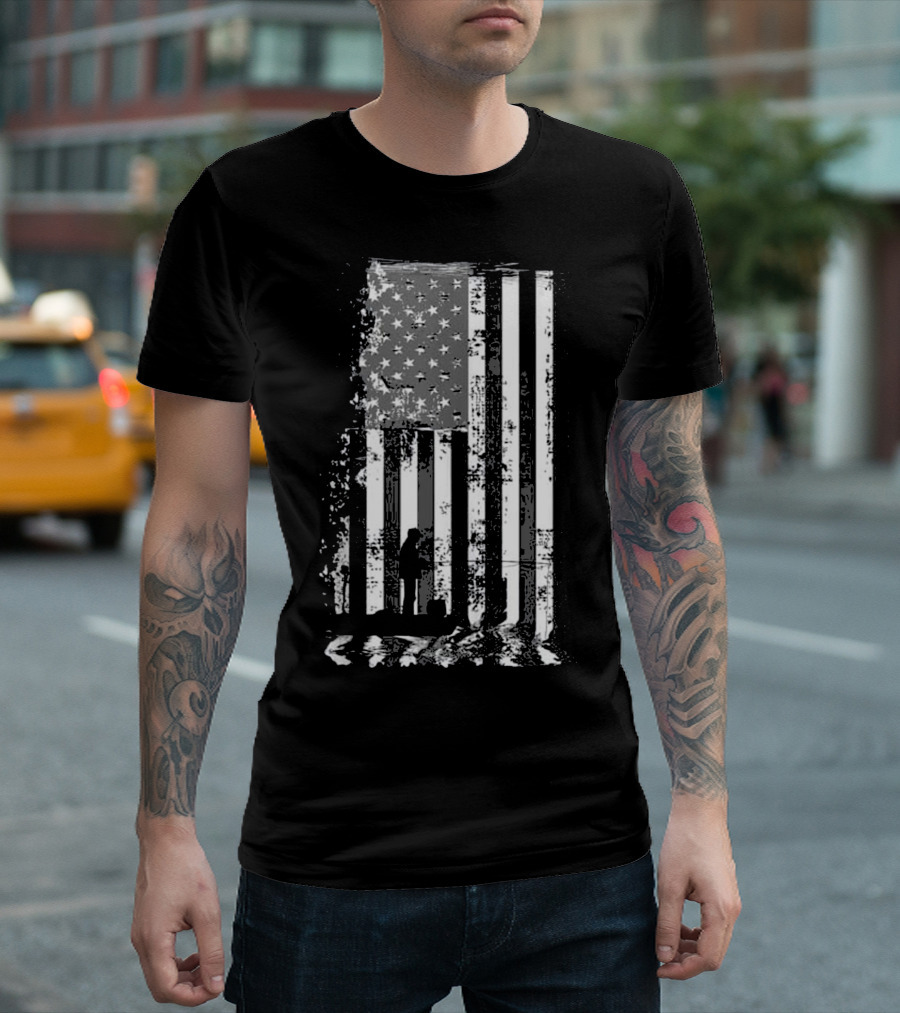 FISHING USA Fisherman American Flag T-Shirt