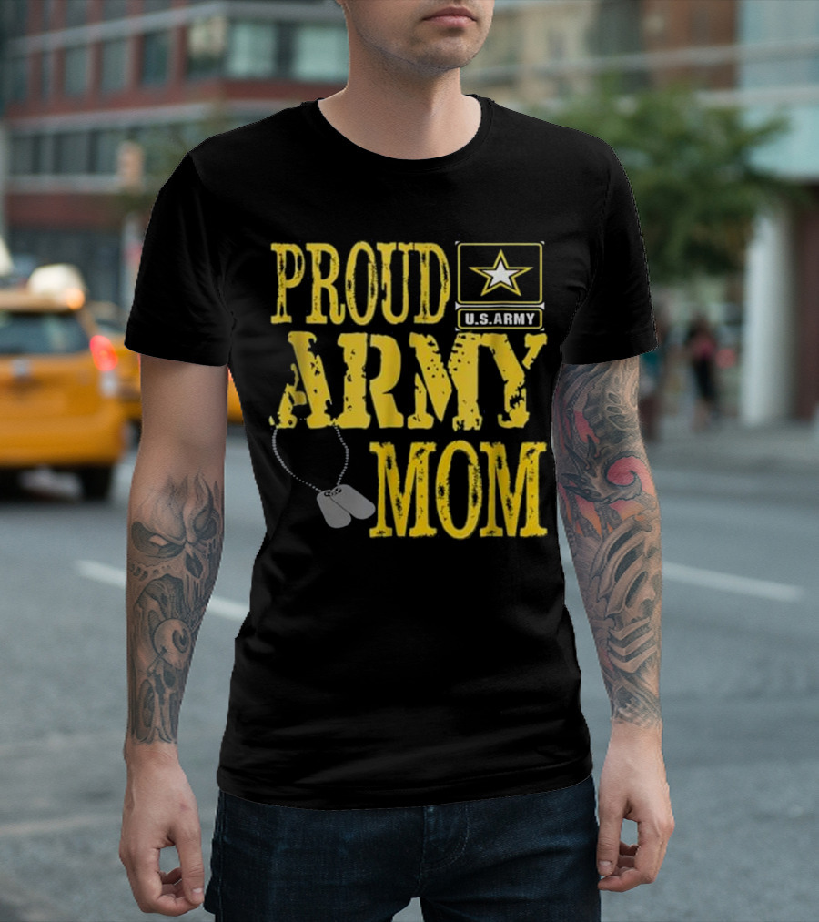 Proud US Army Mom Military Star Logo with Dog Tags T-Shirt