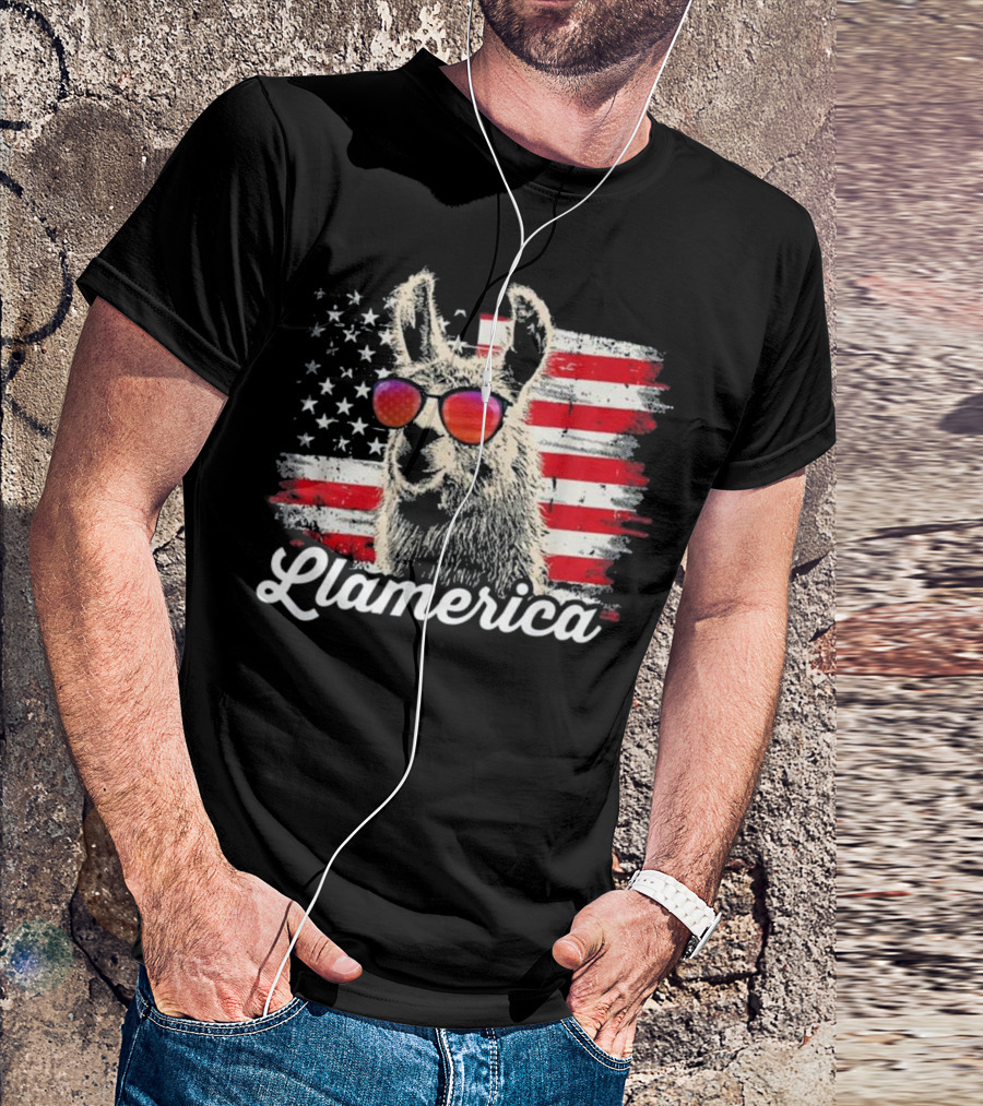Llamerica American Llama Funny Patriotic With Sunglasses And USA Flag T-Shirt