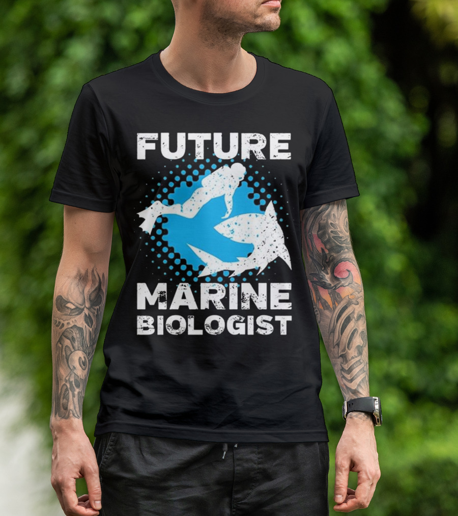 Future Marine Biologist Diver With Shark Ocean Sea T-Shirt