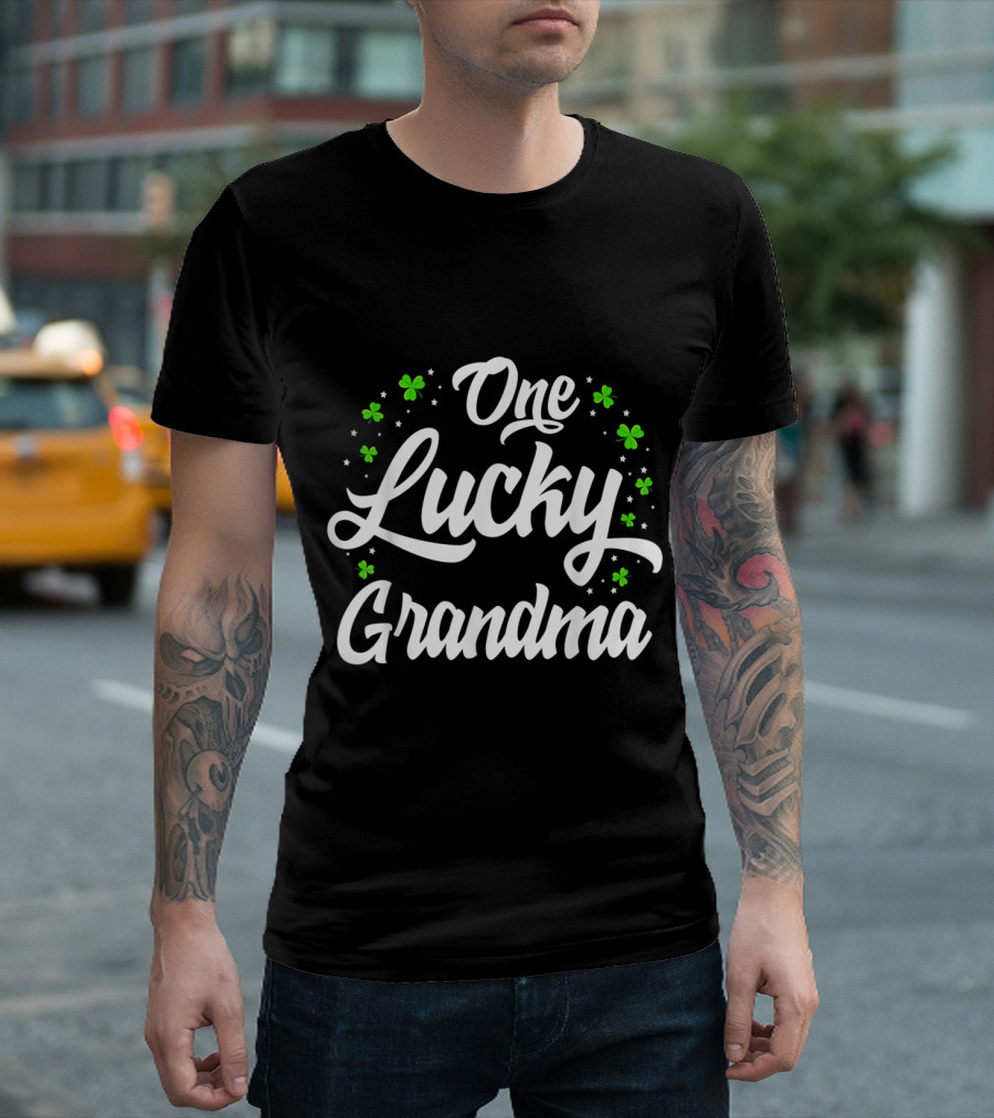 One Lucky Grandma Shamrock Clover St. Patrick's Day T-Shirt